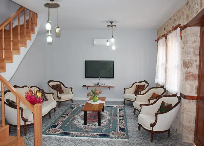 Leila Old House